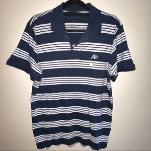 Men’s/ Young Men’s polo shirt, size Large.